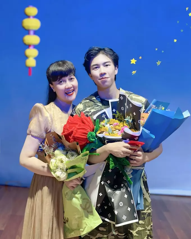 Vân Dung ở tuổi U50: Có con trai nối nghiệp, cuộc sống nhiều người mơ ước-3