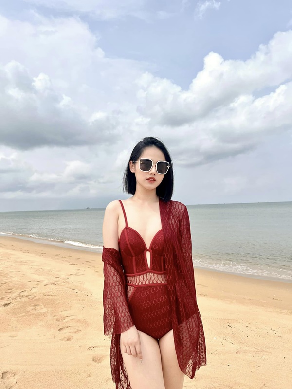 Nhan sắc con gái lớn của Tú Dưa với mối tình đầu-18