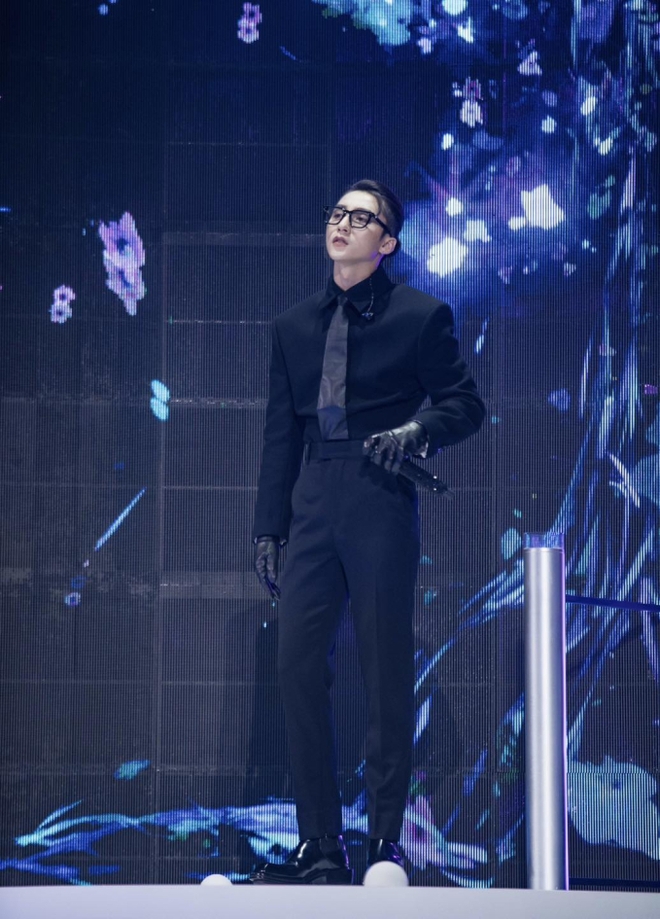 Xôn xao thông tin Sơn Tùng sang Trung Quốc thi Đạp Gió phiên bản nam, dàn đối thủ quy tụ cái tên bất ngờ-1