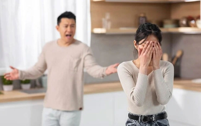 Không cho con thi vào lớp 10, tôi bị chồng tát thẳng mặt và đòi ly hôn-1