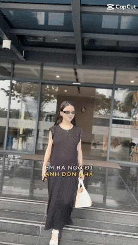 Cuộc sống vợ chồng son của Quang Hải và Chu Thanh Huyền: Nắm tay nhau trên Mercedes, chồng không màng hình tượng để mua vui cho vợ bầu-6