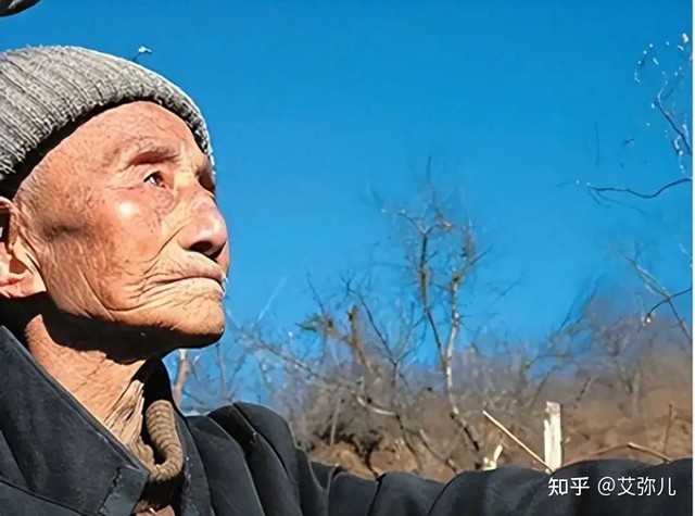 Người đàn ông được trả tự do sau khi ngồi tù 57 năm, mới bước chân ra đã xin được quay lại nhà giam-2