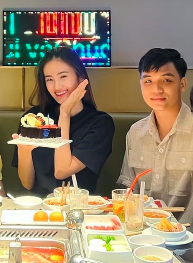 Hoa hậu Ý Nhi có phản ứng đầu tiên sau khi rộ tin đã bí mật kết hôn-2