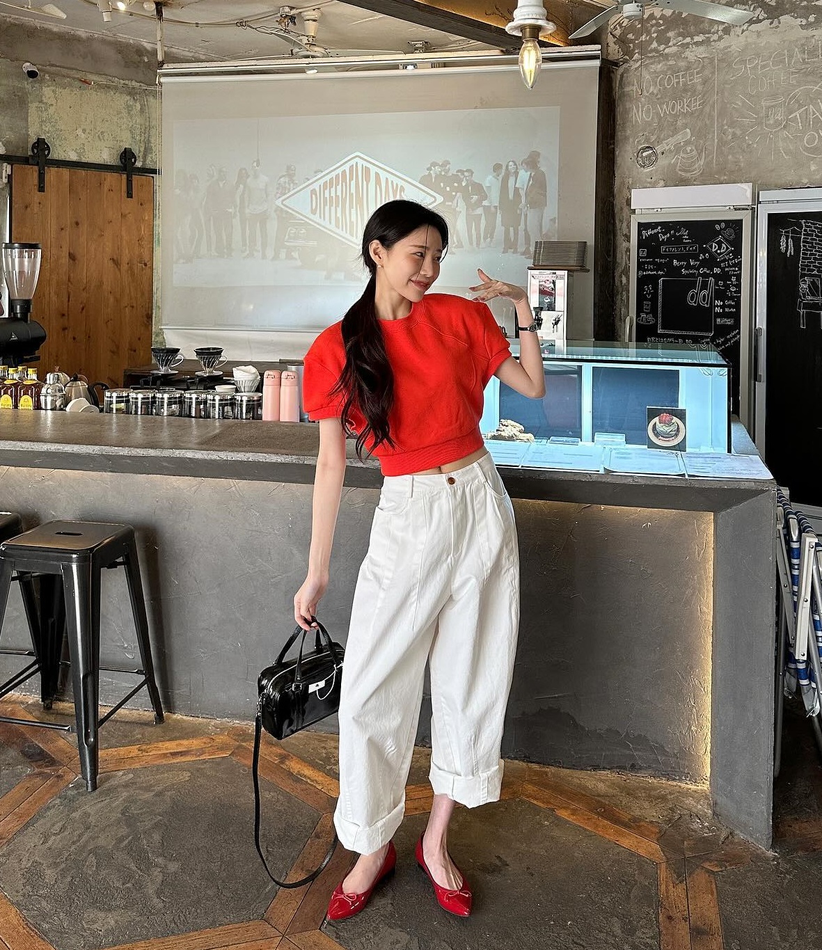 Xu hướng quần lửng trẻ trung và tôn dáng quay trở lại-6