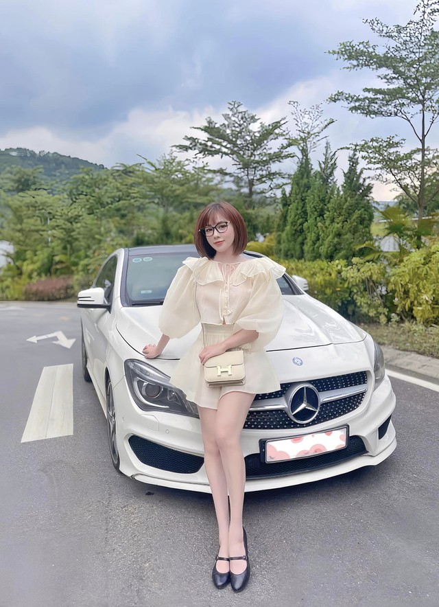 Cuộc sống mới của giảng viên từng tố chồng ngoại tình: Rời Việt Nam sang trời Tây, diện mạo lạ khó nhận ra-10