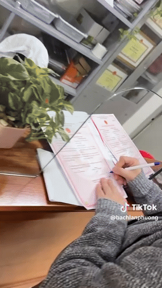 Diễn viên Huỳnh Anh và bạn gái MC hơn 6 tuổi chính thức đăng ký kết hôn sau hơn 4 năm yêu-2