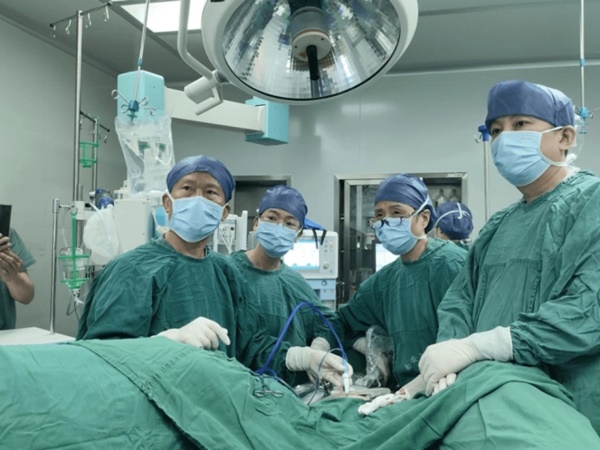 Cô gái suýt mất tử cung ngay một tháng trước khi kết hôn, bác sĩ chỉ ra căn bệnh nên đặc biệt lưu ý-2