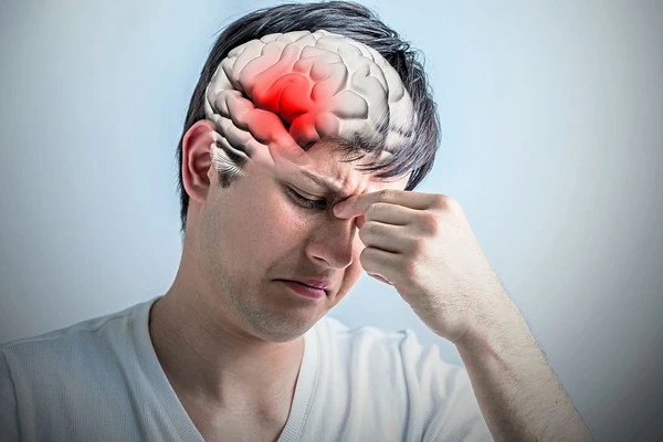 Người đàn ông suýt chết sau một cơn đau đầu: BS cảnh báo người có 1 trong 7 đặc điểm này cần cẩn trọng-3
