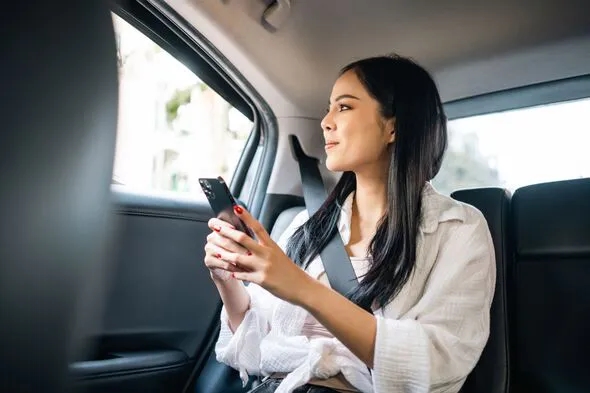 Dược sĩ chia sẻ mẹo loại bỏ triệu chứng say tàu xe trong dịp nghỉ lễ này, cái cuối sẽ khiến bạn bất ngờ-3