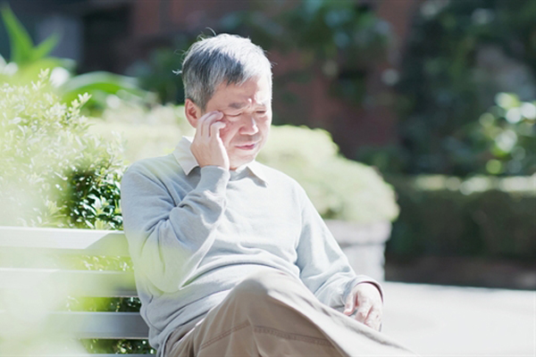 Mang tiếng lấy chồng thành phố mà 2 triệu cho mẹ dưỡng già tôi cũng không có, thua cả các chị gái ở quê-2