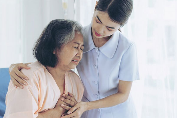 Cả nhà ngỡ ngàng khi nghe bố thông báo làm từ thiện toàn bộ tài sản rồi vào viện dưỡng lão ở-2