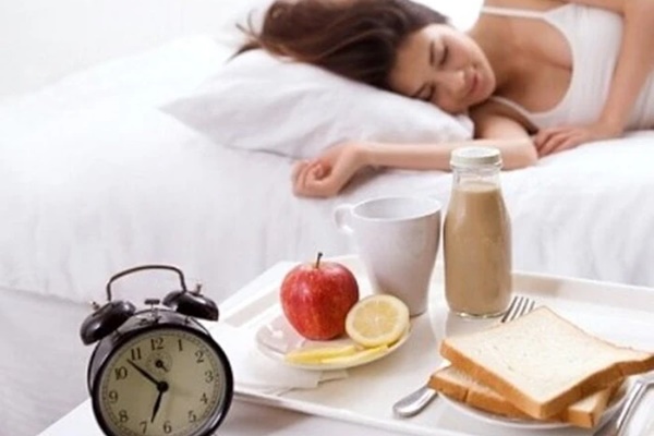 Chân nam sinh mọc đầy cục tròn cứng như đá, không thể đi lại vì uống thứ này thay nước-2