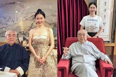 'Bậc thầy thư pháp' Trung Quốc 86 tuổi kết hôn lần thứ 4 với nữ MC truyền hình kém 50 tuổi: Hạnh phúc viên mãn bên vợ đẹp và khối tài sản hàng tỷ Nhân dân tệ