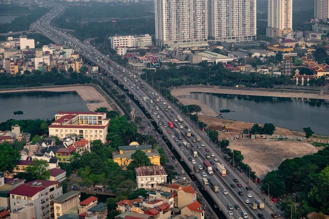 Dòng người rồng rắn nhau ở cửa ngõ miền Tây rời TP.HCM về nghỉ lễ 30/4 - 1/5-13