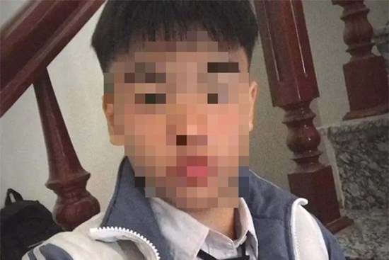 Tạm giam nghi phạm 15 tuổi sát hại bạn gái, chôn xác trong vườn