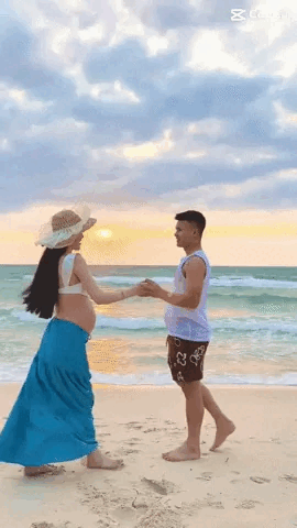 Quang Hải khoe clip bụng bầu của Chu Thanh Huyền, cùng vợ khiêu vũ trong khung cảnh lãng mạn-1