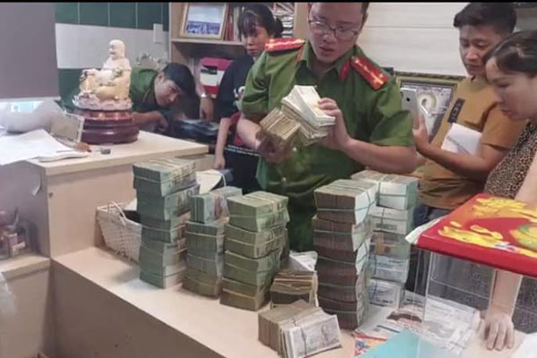 Công an TPHCM triệt phá đường dây rửa tiền xuyên quốc gia 13.000 tỷ-6