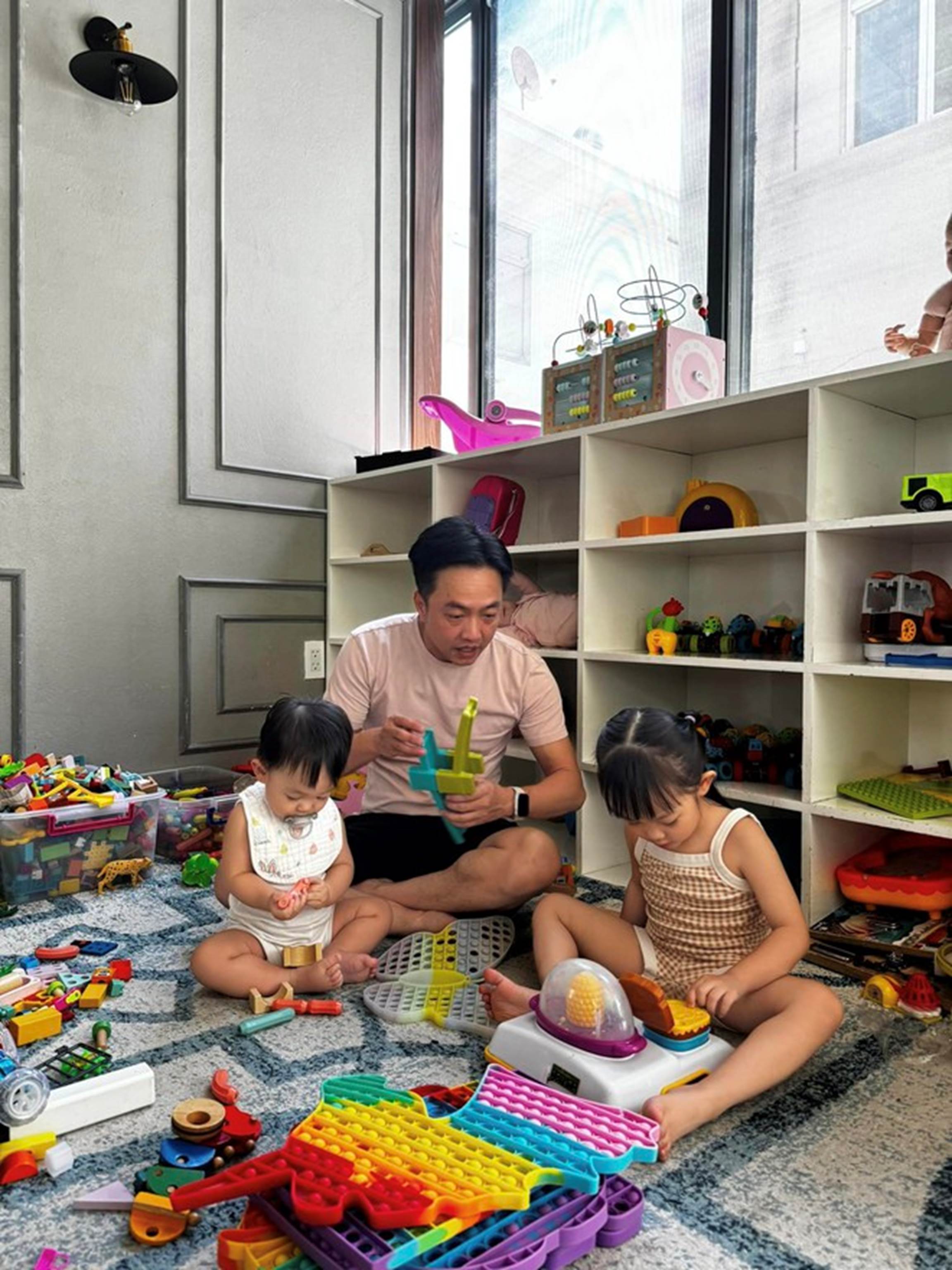 Cường Đô La tiết lộ kế hoạch nghỉ lễ nghe mà bật cười, nhắc đến bà xã Đàm Thu Trang liền biết ngay ai là nóc nhà-1