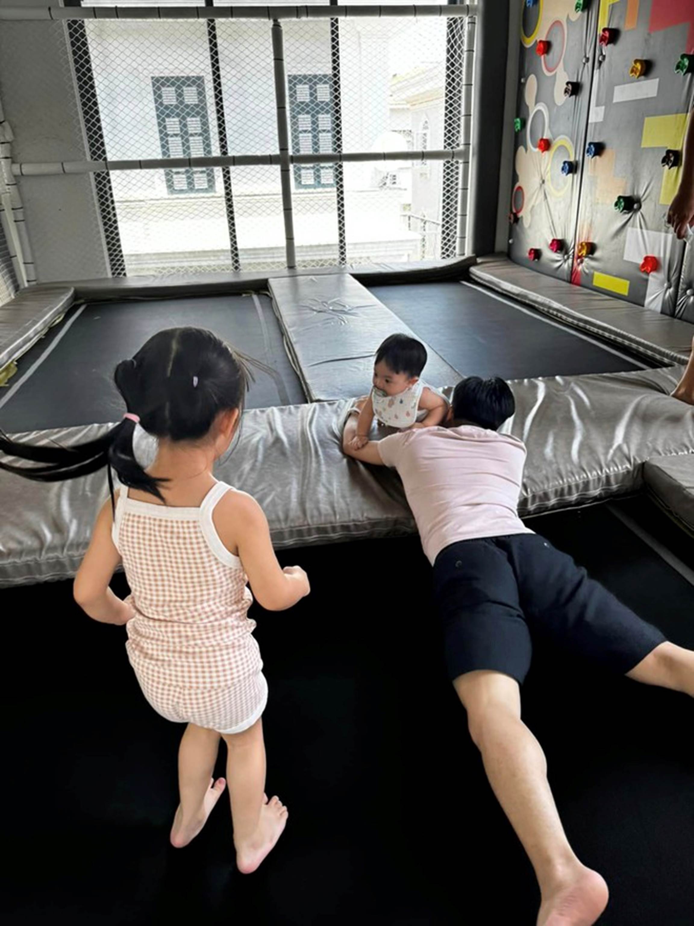 Cường Đô La tiết lộ kế hoạch nghỉ lễ nghe mà bật cười, nhắc đến bà xã Đàm Thu Trang liền biết ngay ai là nóc nhà-2