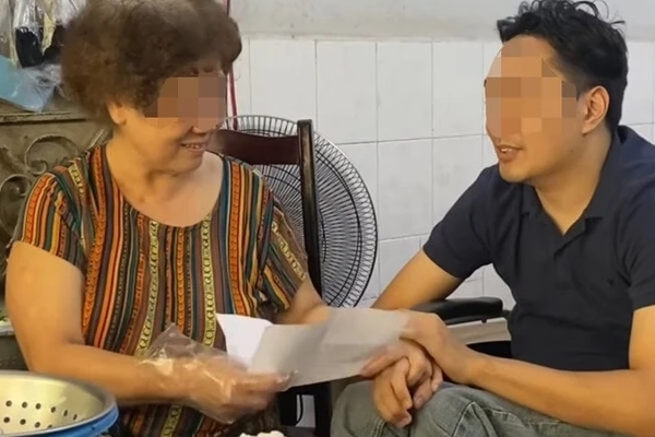 Cầm 100 nghìn đồng thưởng thức phở gia truyền 65 năm tuổi được Michelin đề xuất-5