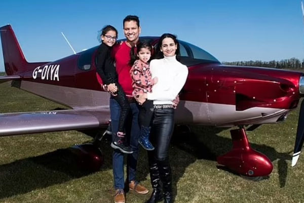 Máy bay rung lắc kinh hoàng vì bão lớn: Hành khách la hét, văng khỏi ghế, viết thư từ biệt người thân trong cuộc chạm trán với tử thần-4