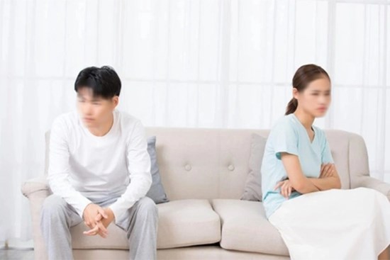 Chồng dự định chi cả trăm triệu cho mấy ngày nghỉ lễ mà tôi lo đến mất ngủ