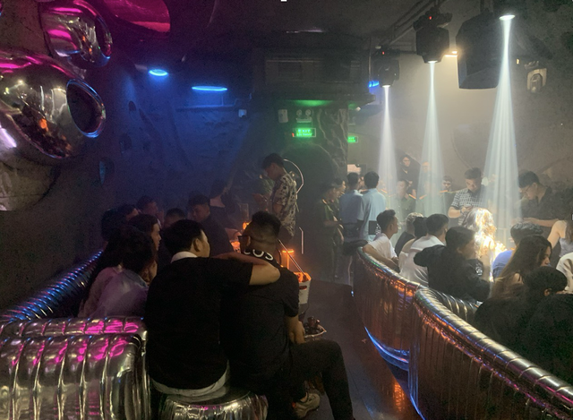 NÓNG: Công an Đồng Nai ập vào kiểm tra hàng loạt quán bar, vũ trường, beer club trá hình”-3