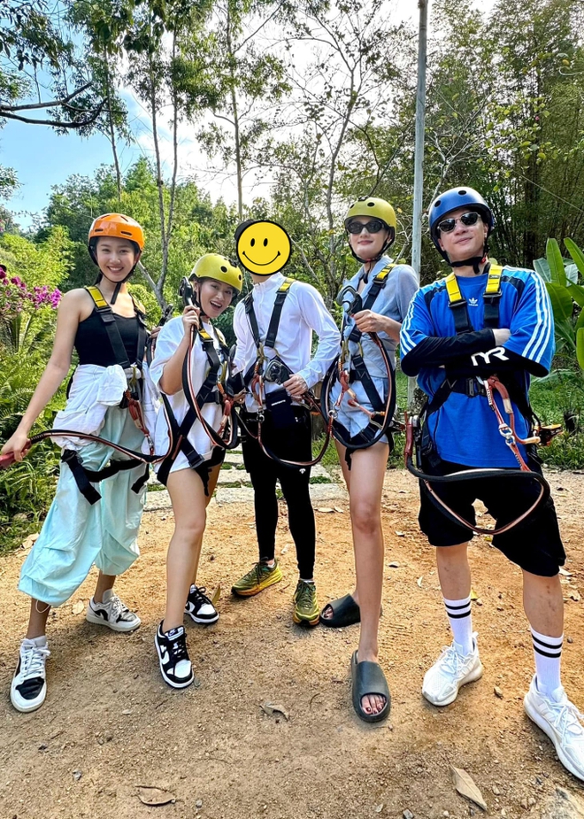 Hội bạn thân mới Vbiz tụ họp đón lễ, 1 sao nam bị soi giữa nghi vấn hẹn hò CEO-2