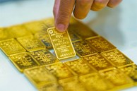 Vàng sắp bị bán tháo hay vọt lên giá trăm triệu đồng/lượng?