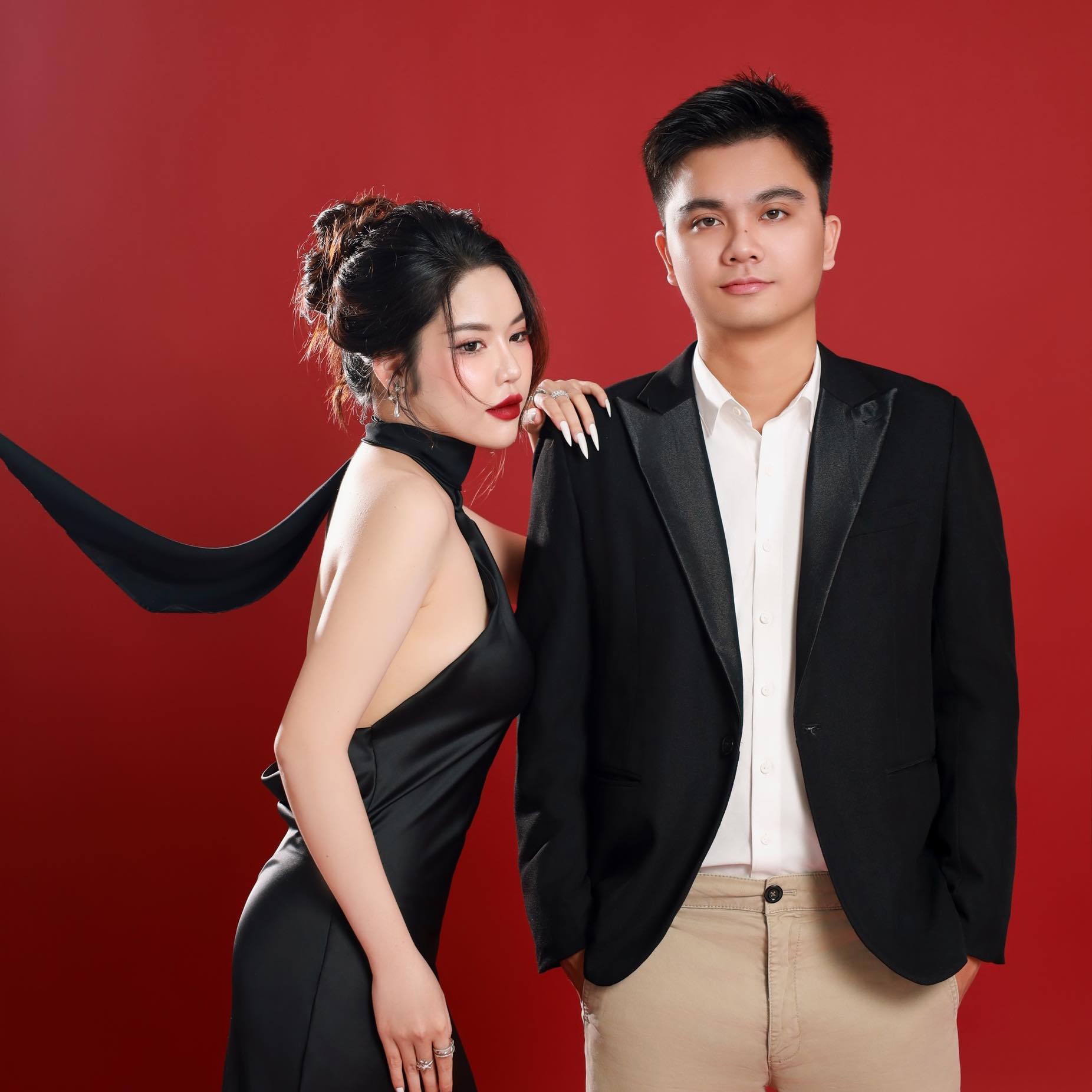 Gái xinh sững sờ khi bố chồng nhậu say, kể bí mật của chồng và bạn gái cũ-1