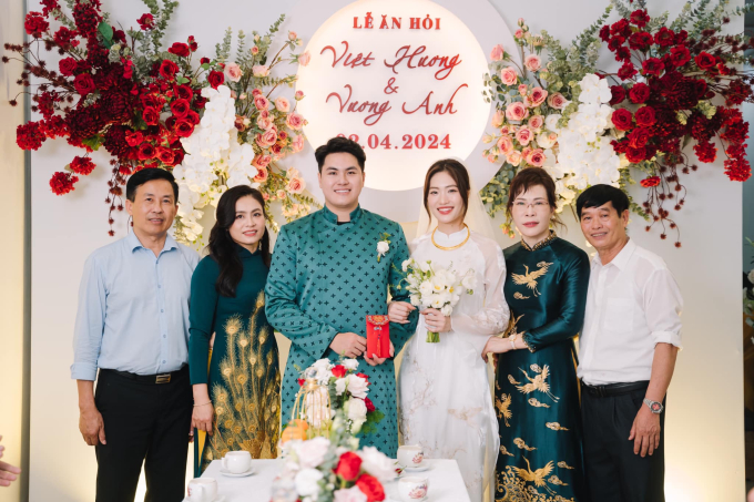 Hoa khôi bóng chuyền Việt Hương bất ngờ tung ảnh ăn hỏi khiến dân tình ngỡ ngàng, danh tính nửa kia gây chú ý-5