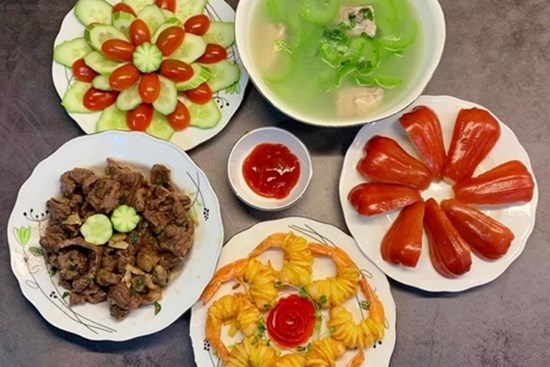 Gợi ý mâm cơm mùa hè ngon dễ làm