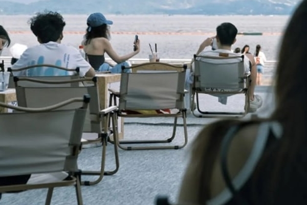 Từng tuyên bố chị dâu chửa trước không có quyền thách cưới, năm sau em chồng tôi rơi vào cảnh không ngờ-2