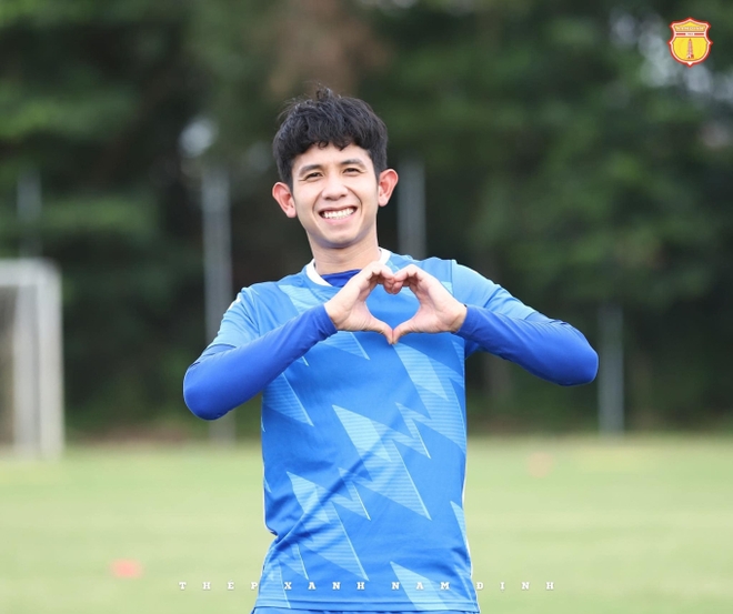 Hé lộ ngày cưới của Duy Pinky: Chàng cầu thủ năm nào được gọi Duy ơi, bán son cho chị nay đã là chồng người ta-3