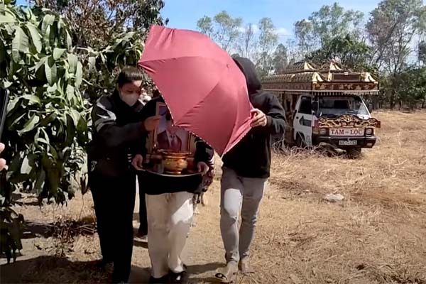 Bé trai 7 tuổi đuối nước tử vong tại hồ bơi ở TPHCM-2