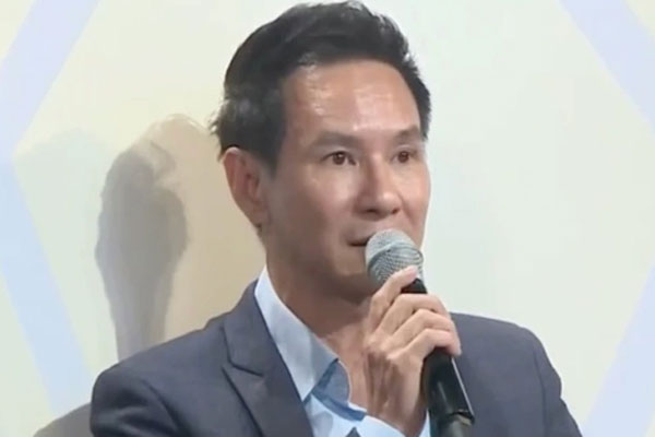 Đạo diễn phim 200 tỷ Lý Hải: Từng bị MC giật mic, đuổi khỏi sân khấu, đàn em coi thường-4