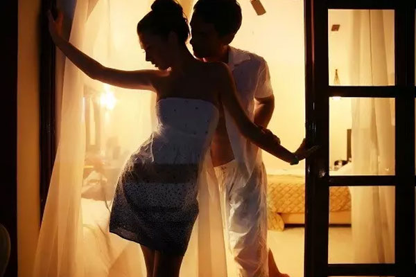 Đến thăm con trai, vì một câu hỏi của chồng cũ mà tôi dọn đến sống cùng anh ngay trong đêm-2