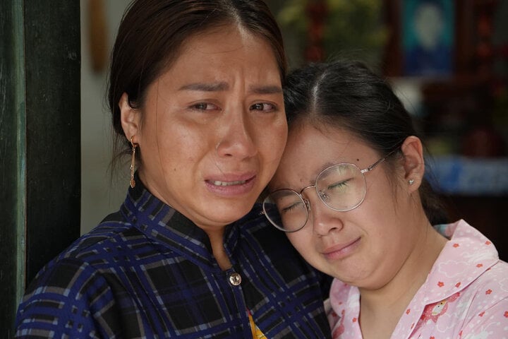 Vẻ gợi cảm khác hẳn trên phim của nữ diễn viên bị chê xấu nhất Lật mặt 7-3