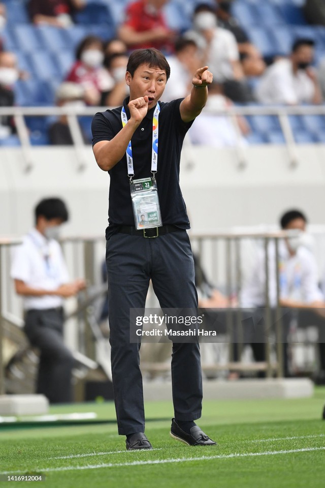 Ông Kim Sang-sik chính thức trở thành tân HLV trưởng tuyển Việt Nam, gửi đi thông điệp đầu tiên tới CĐV-1