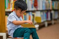 Đọc sách không phù hợp với lứa tuổi 'phá hủy' cuộc đời con thế nào?