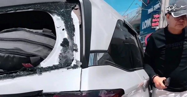 NSND Thanh Điền gặp tai nạn, xe vỡ hết kính, biến dạng: Chắc Thanh Kim Huệ che chở tôi-1