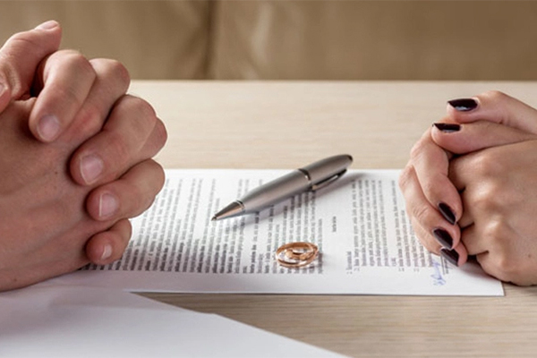 Ly hôn hơn 10 năm, người phụ nữ quay lại giúp chồng cũ một việc cảm động-2