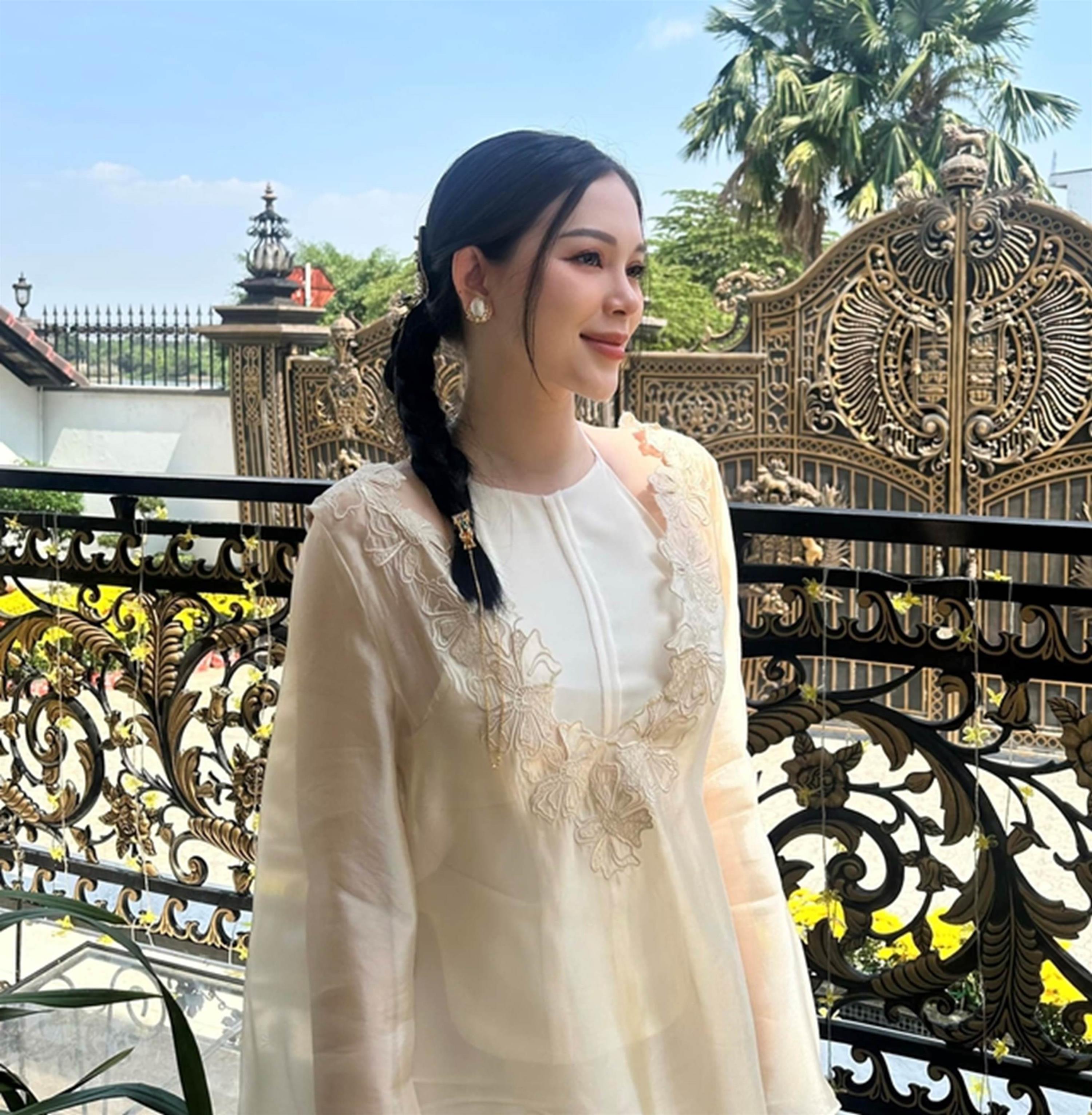 Linh Rin - em dâu Tăng Thanh Hà khoe khí chất phu nhân hào môn chính hiệu-7