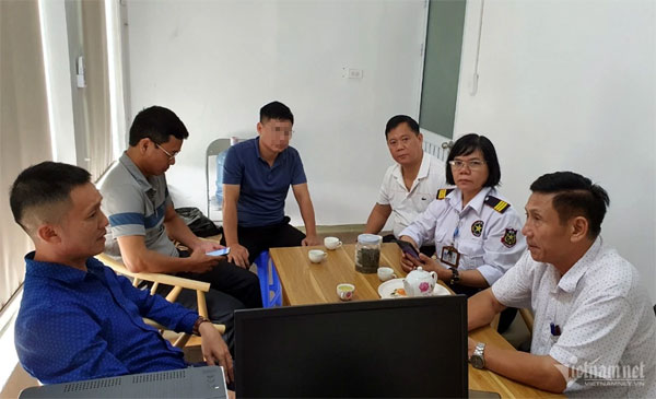 Nguyên nhân người phụ nữ đạp cư dân ở chung cư tại Hà Nội-1