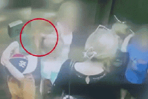 Cậu bé 13 tuổi đỡ đẻ thành công cho dì ruột trong tình huống nguy cấp-2