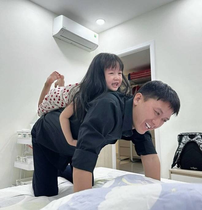 Hôn nhân viên mãn dù chưa đám cưới của diễn viên Lật mặt 7 bên vợ kém 16 tuổi-3