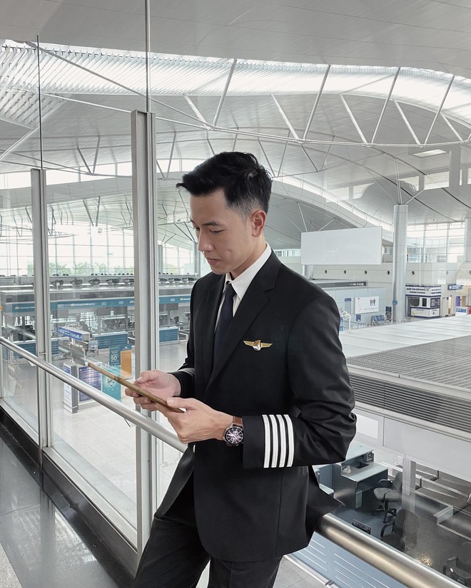 Chị đẹp vừa được cơ trưởng nổi tiếng nhất Việt Nam cầu hôn sau 4 năm, vui quá tuyên bố nghỉ bán hàng-10