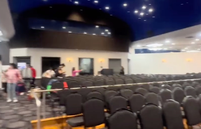 Ngọc Huyền gặp Ốc Thanh Vân ở Úc, tiết lộ chuyện bị đồn đi diễn nhà hàng-6