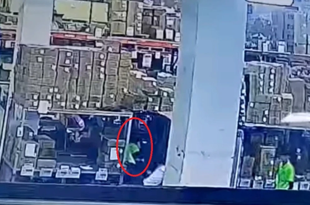Làm rõ clip nam công nhân bị xe nâng đè tử vong ở Bình Dương-1