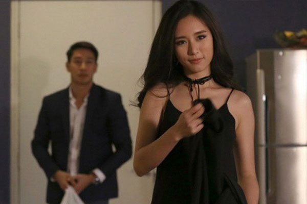 Clip: Con gái ly hôn, cha thuê ban nhạc hát mừng rồi đón về nhà-1